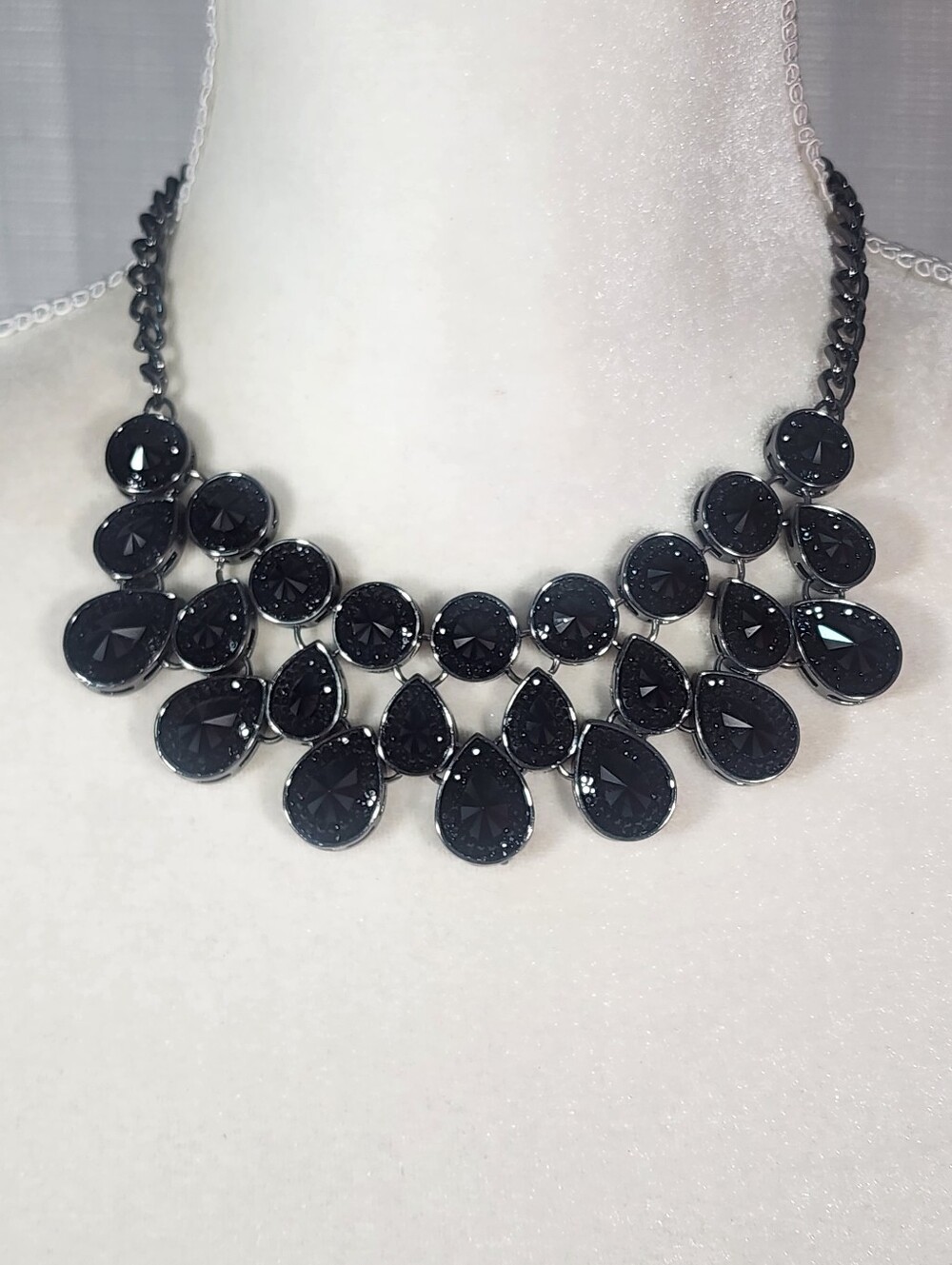 Black Statement Teardrop Necklace - Women Jewelry